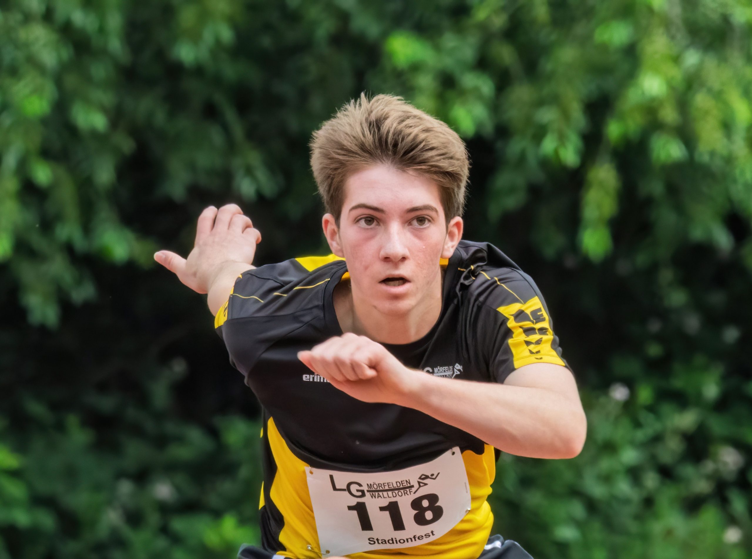 Du betrachtest gerade Jonas Klink schwingt sich in neue Höhen auf